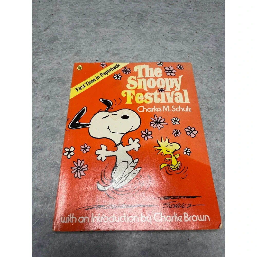 The Snoopy Festival Charles M. Schulz Peanuts Vintage 1980 Paperback Book
